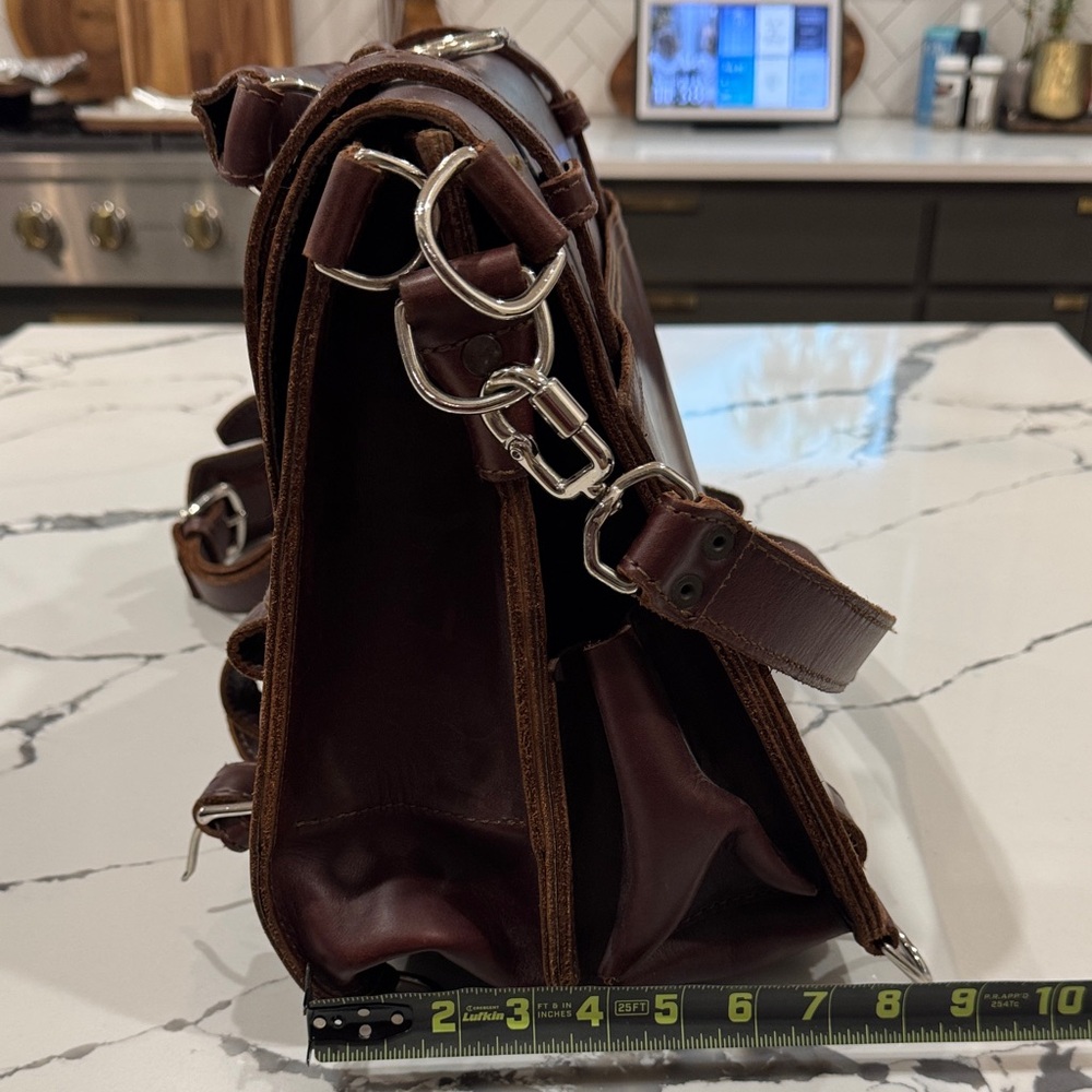 Saddleback Large Classic Leather Briefcase - Picture 2 of 9